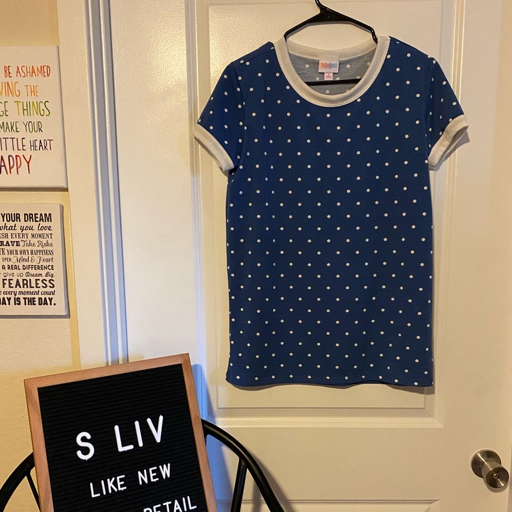 Small Lularoe Liv Top